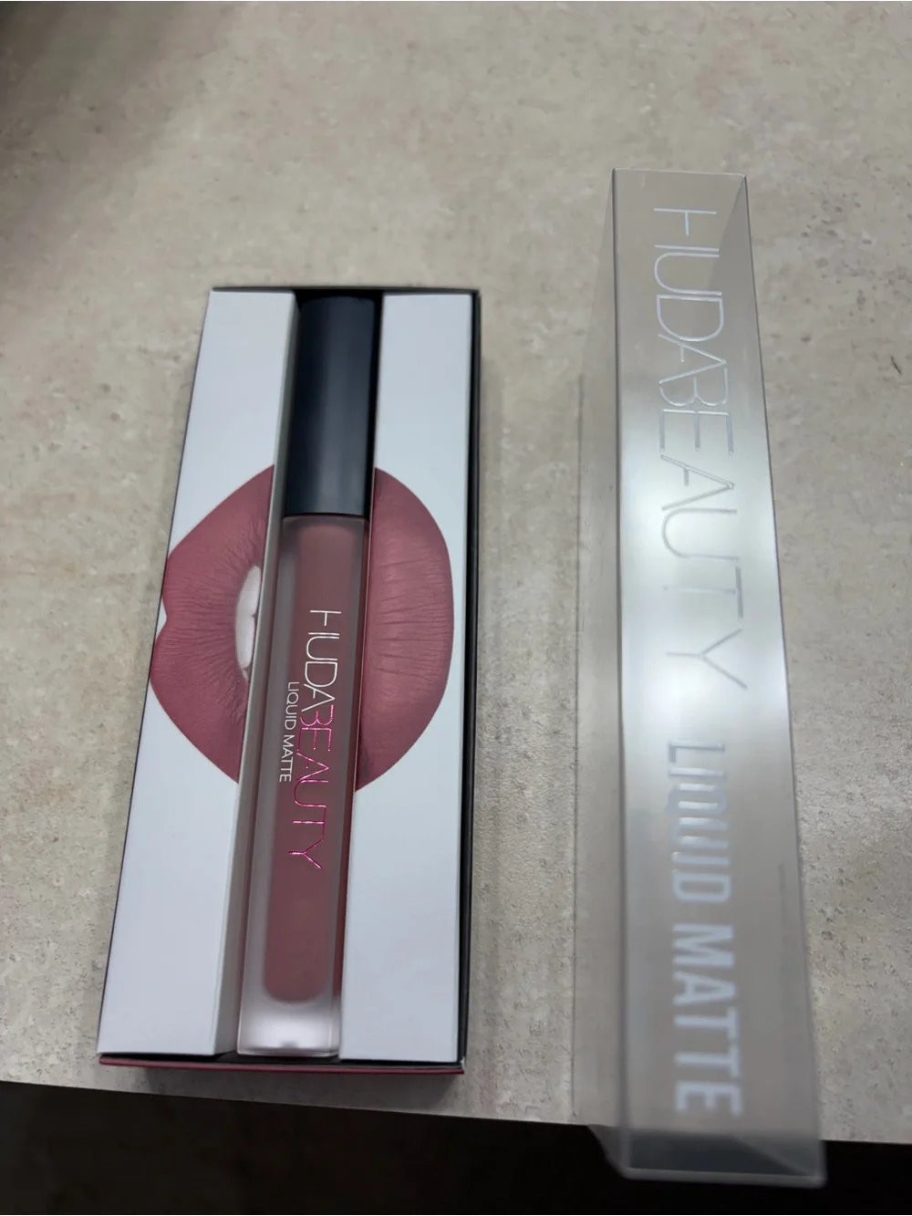 HUDA BEAUTY Liquid Matte Lipstick - Shade Sweet Talker